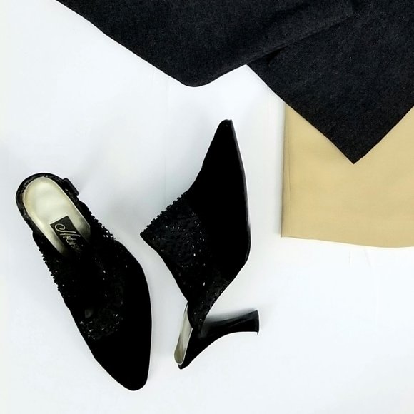 FIND THESE BEAUTIES & SO MUCH MORE IN MY CLOSET! - Picture 4 of 5